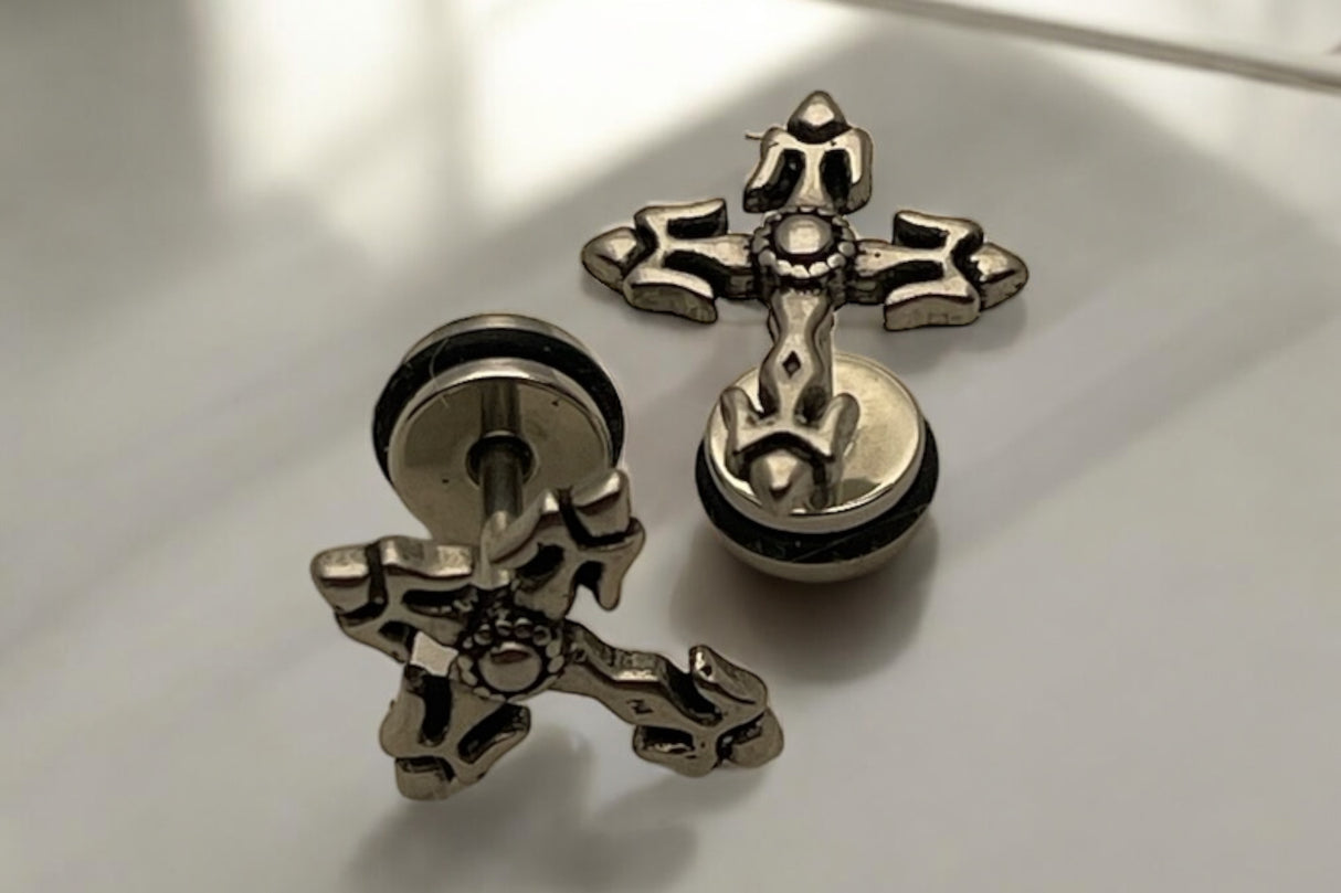 Edelstahl Ohrstecker "Silver Cross" mit Drehverschluss